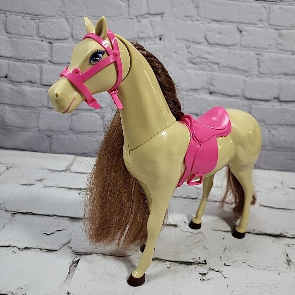 Steffi Love Horse Movable Figure‎ Barbie-Scale Pony With Saddle By Simba Toys - Picture 2 of 7
